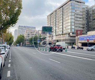 Piso de alquiler en Cta. de San Vicente, 22, Argüelles - Photo 1