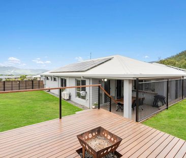 FANTASTIC NEW FAMILY HOME WITH MOUNTAIN VIEWS - Photo 3