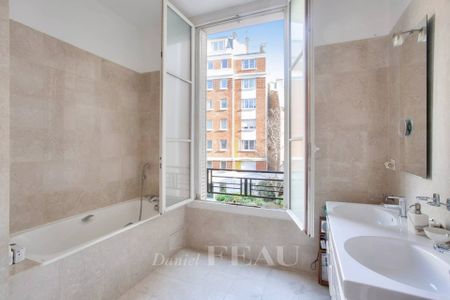 Location appartement, Paris 17ème (75017), 5 pièces, 200 m², ref 86395008 - Photo 2