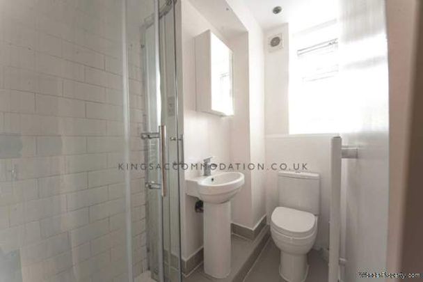 4 bedroom property to rent in London - Photo 1