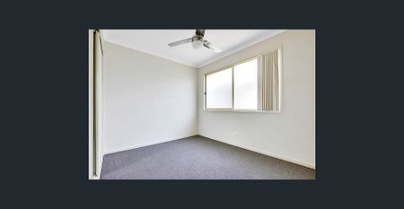 Comfortable, Convenient & Move-In Ready! - Photo 3