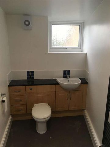 Penistone Road, Shelley, Huddersfield, HD8 - Photo 2