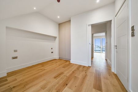 Broadway Court, Wimbledon, London, SW19 - Photo 3