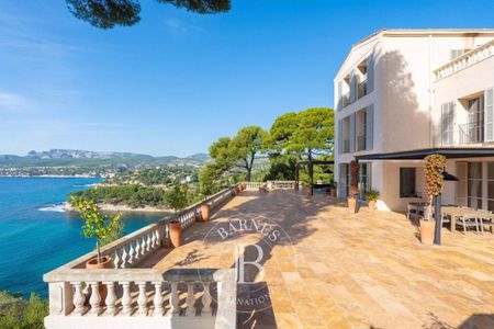 Location saisonnière - Domaine avec vue Cap Canaille et mer - Photo 3