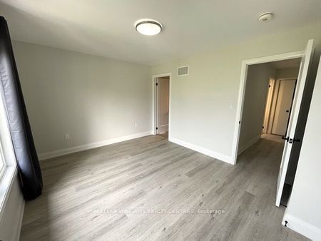 For Lease - 454 Veterans Drive, Barrie, Ontario - Photo 2