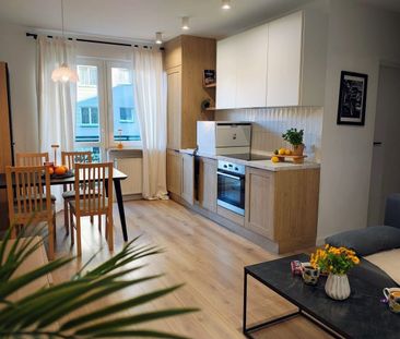 Ciche mieszkanie z 2 miejscami parkingowymi 47.3 m² - Фото 1