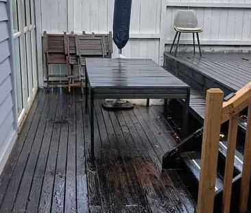 Charming 3BR 2BTHR Hillcrest Haven w/Sunroom - Photo 1