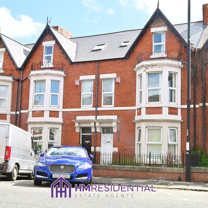 Flat 4 Wingrove Road, - Photo 1