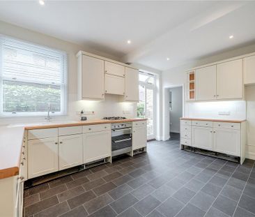 3 bedroom end of terrace house to rent - Photo 6