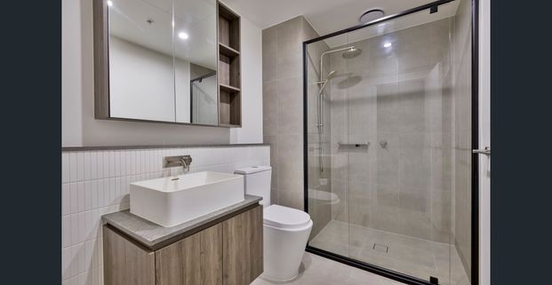 402A/72 Ascot Vale Road, Flemington, Vic 3031 - Photo 1