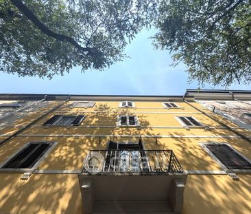 Bilocale in Affitto in Via Raffaello Sanzio 10 a Milano - Photo 1