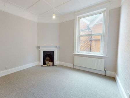 Flat to rent on - Photo 4