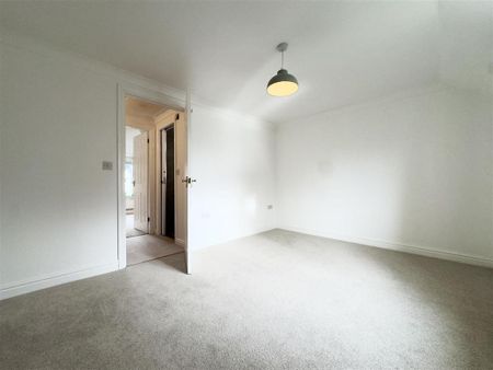 2 bedroom terraced house to rent - Photo 3