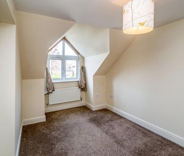 3 bedroom semi-detached house to rent - Photo 4