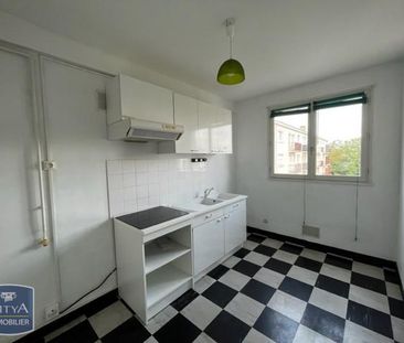 Location Appartement 2 pièces 46m² LAVAL 53000 - Photo 3