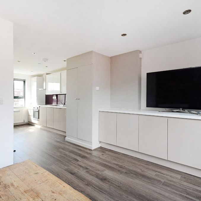 1 bedroom flat to rent - Photo 1