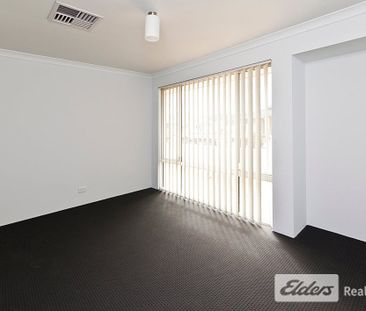 WALK TO BALDIVIS SECONDARY COLLEGE - Photo 4