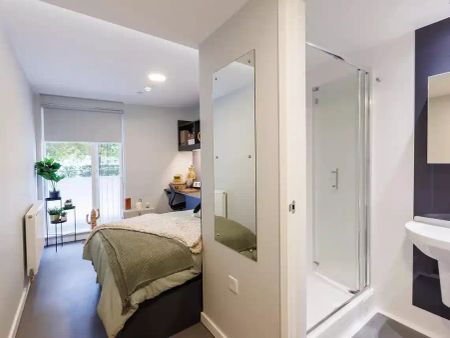 8 Bed En-suite - Photo 3