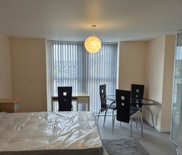 Room in a Shared House, Tetlow Church, L4 - Photo 3