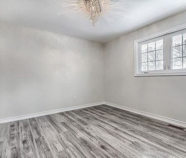 For Lease - 1 Napier Street, Barrie, Ontario - Photo 2