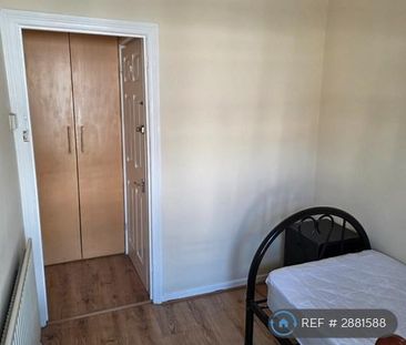 5 bedroom terraced house to rent - Photo 3