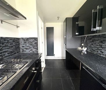 1 bedroom semi-detached house to rent - Photo 5