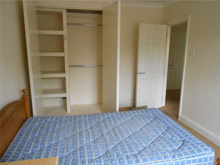 3 bedroom apartment to rent - Photo 4