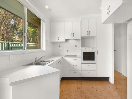 Recently Renovated, Great Location - Photo 3