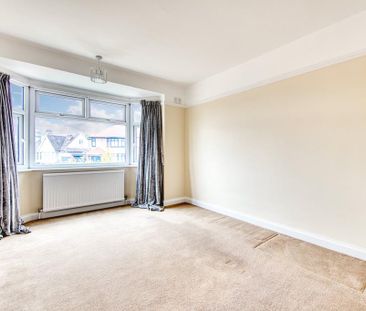 4 bedroom semi-detached house to rent - Photo 5