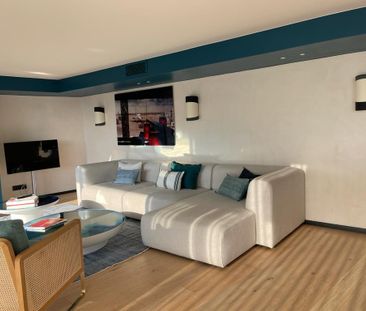Location Appartement 3 pièces 81m² MARSEILLE 7ème - Photo 2