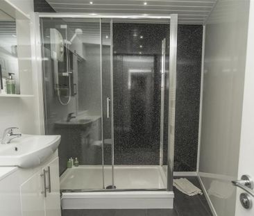 2 bedroom apartment to rent - Photo 6