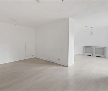 St. Johns Meadow, Blindley Heath, RH7 - Photo 4