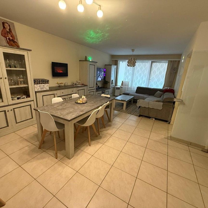 GELIJKVLOERSAPPARTEMENT + TUIN - Photo 1