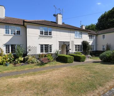 2 bedroom Apartment - GUESSENS COURT, WELWYN GARDEN CITY. - Photo 2