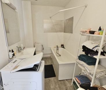 Location Appartement 2 pièces 31m² LILLE 59000 - Photo 3