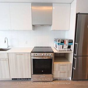 Jarvis / Dundas-Bright Open 1Bdrm + Den - Photo 2