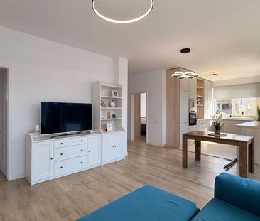 Vilă modernă cu curte privată Comision 0% - Photo 4