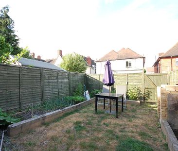 Lower Court Road, Epsom, Surrey, KT19 8SH - Photo 2