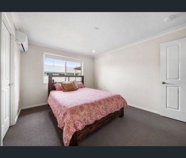 Darling Heights Family Home - Photo 5