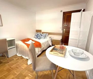 Avenida de Fuenlabrada, Leganés, Community of Madrid 28912 - Photo 4