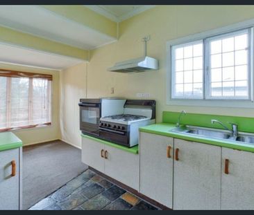 Charming Annerley Classic. Your Perfect Home Awaits - Photo 4