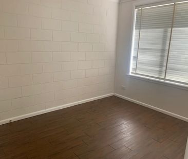 1/1099 Nowra Street - Photo 3