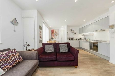 Holloway Road, Holloway, N7 - Photo 3