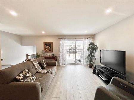 522 Rue des Écuyers - Photo 2