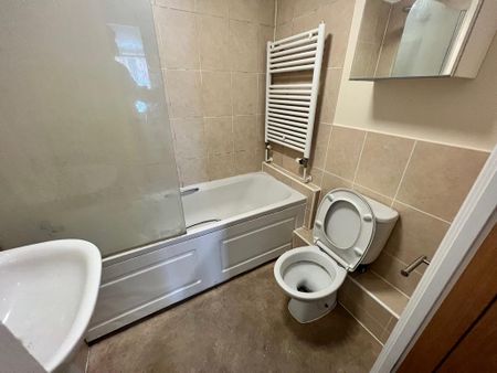 1 bedroom flat to rent - Photo 5