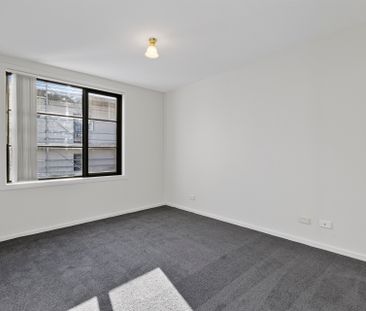 10/3 Burke Crescent, Griffith ACT 2603 - Apartment For Rent | Domain - Photo 2