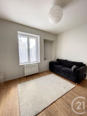 Location Appartement 1 pièce 24m² CHAMALIERES 63400 - Photo 1