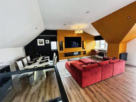 3 bedroom maisonette to rent - Photo 2