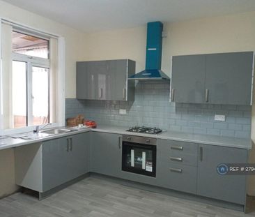 2 bedroom terraced house to rent - Photo 5