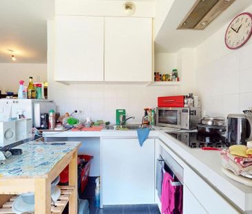 Appartement te huur in Anderlecht voor € 1.000 met 1 slaapkamer - Photo 6